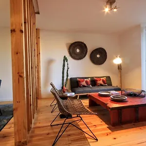 Quirky And Comfortable - Arroios Apartment